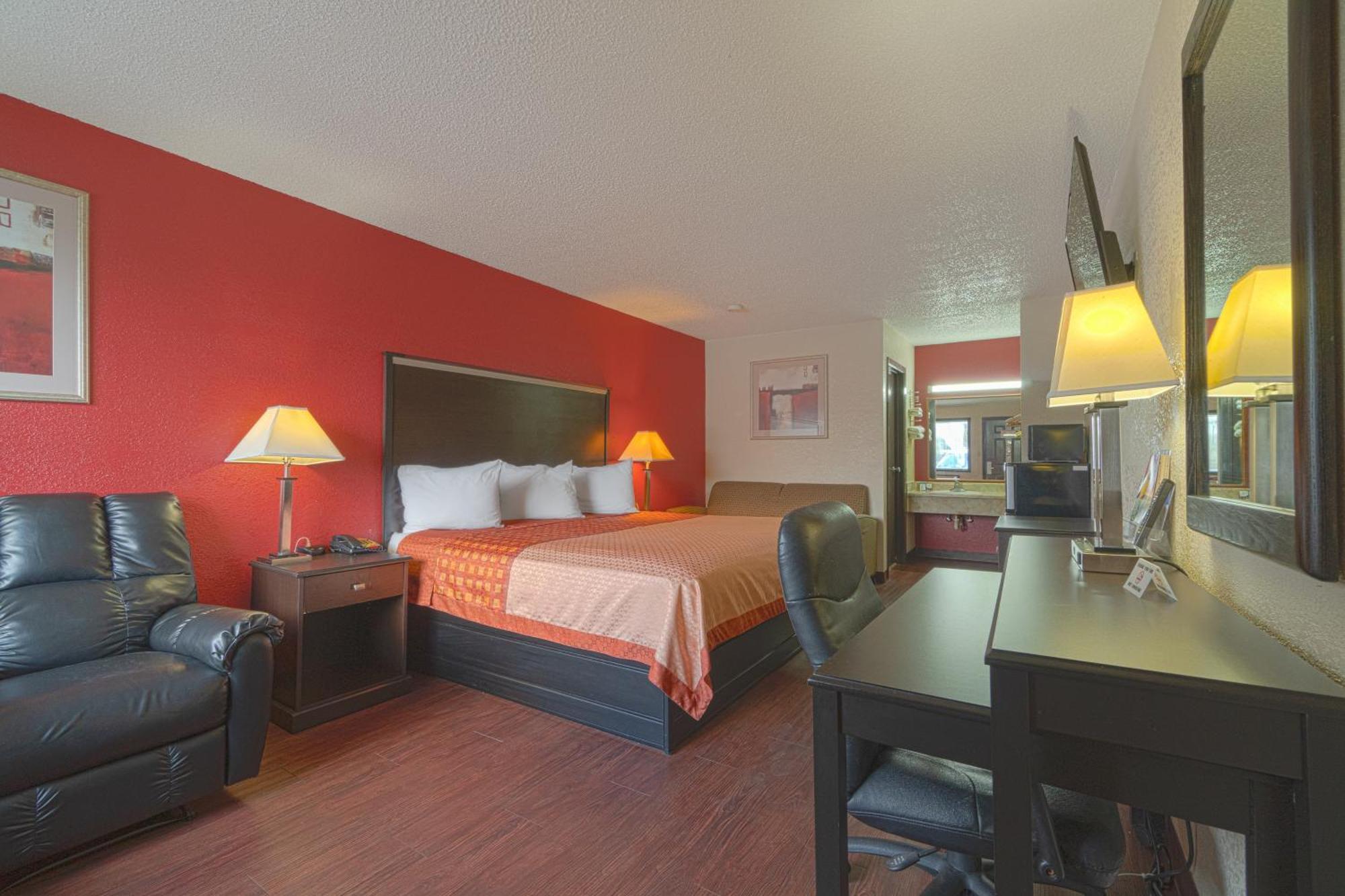 Regency Inn & Suites By Oyo Bay City Tx Exterior foto